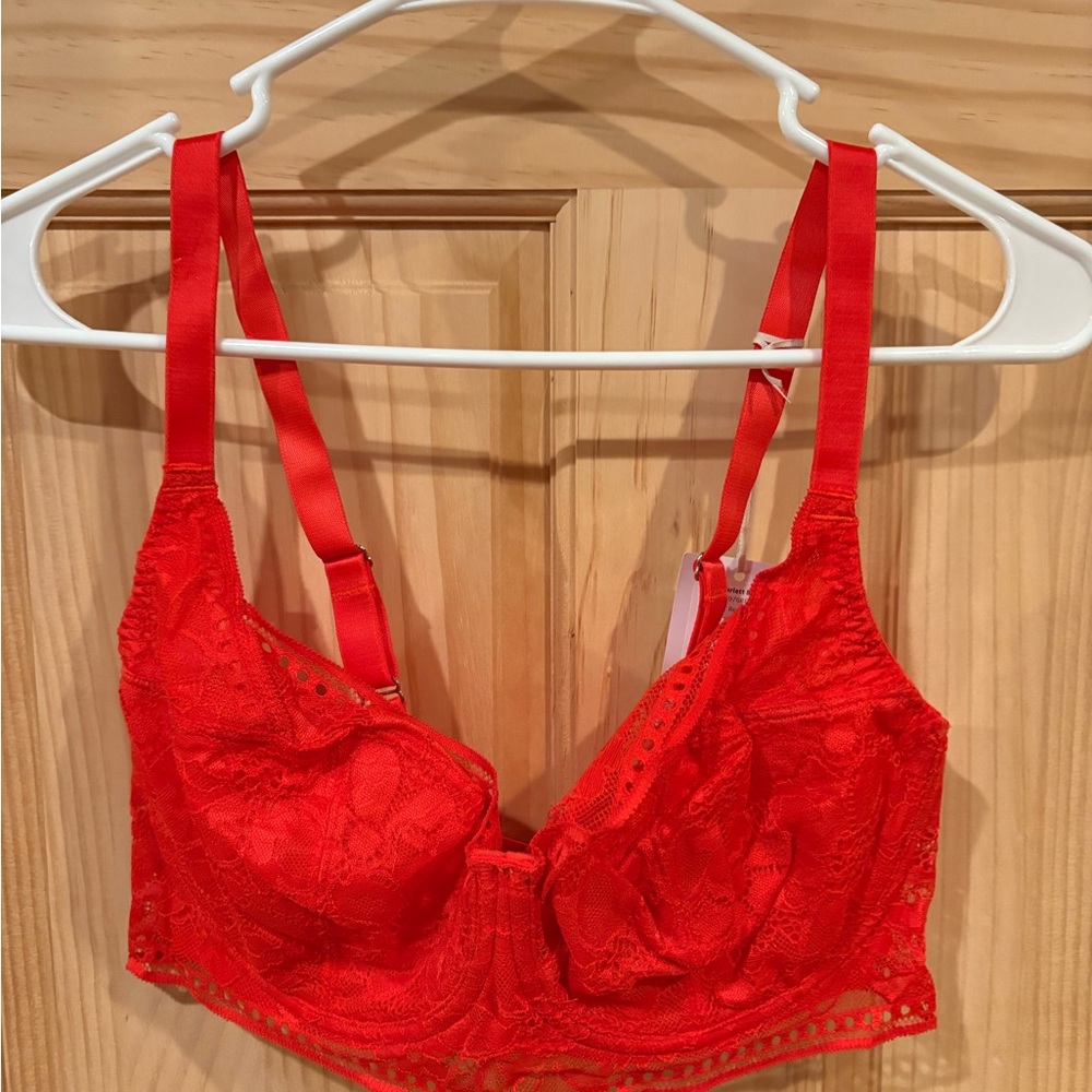 Vibrant Red Lace Underwire Bra